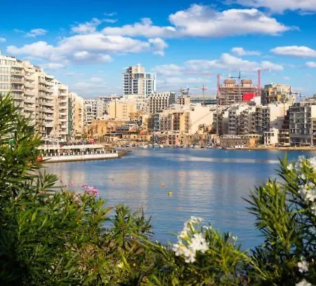 Lägenhet Beautiful 2br In The Heart Of St Julians With Ac By 360 Estates *